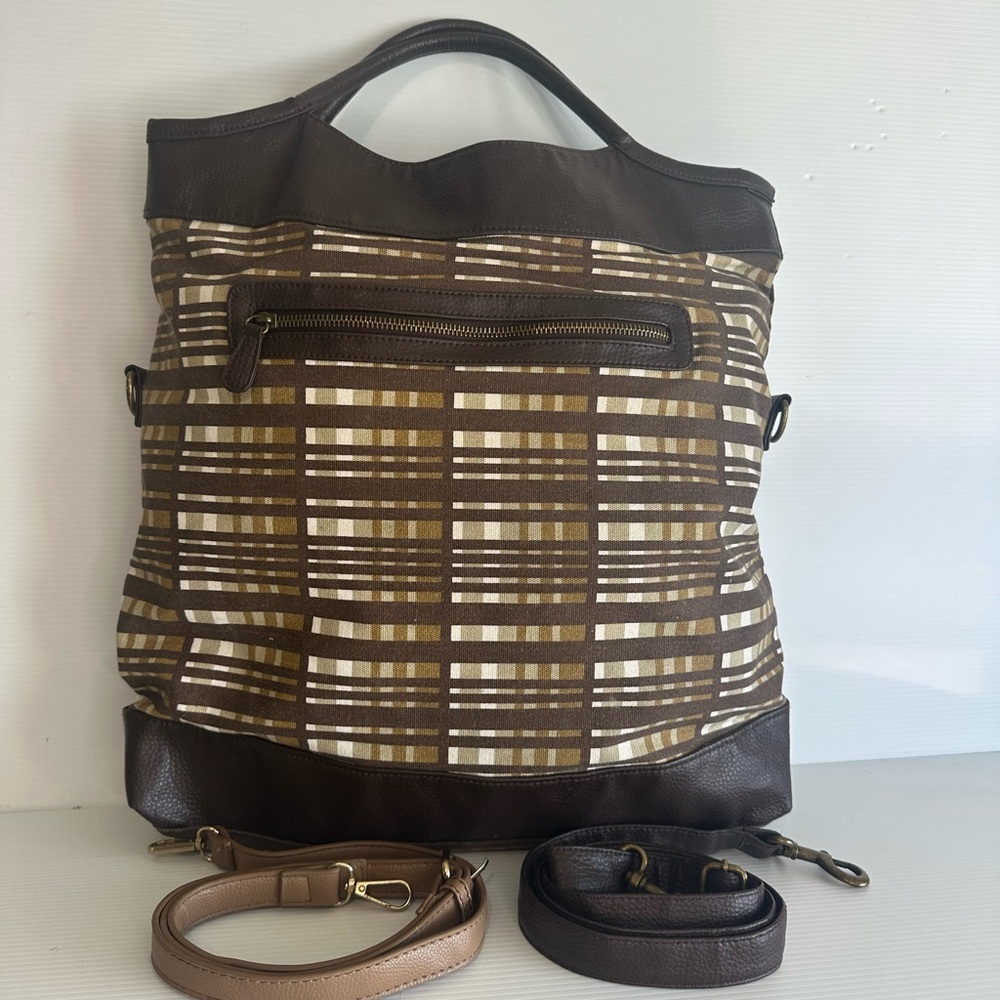 Large Brown/Cream Plaid Tote/Purse with 2 detachable straps.Fabric/faux leather.